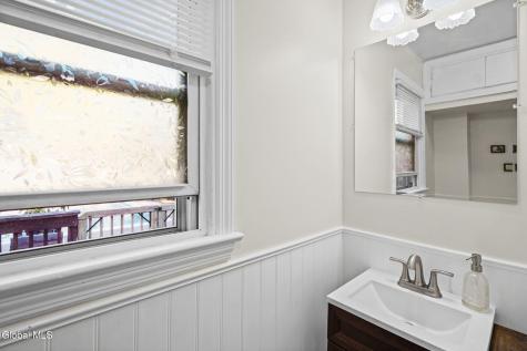 44 Braintree Street Albany NY 12205