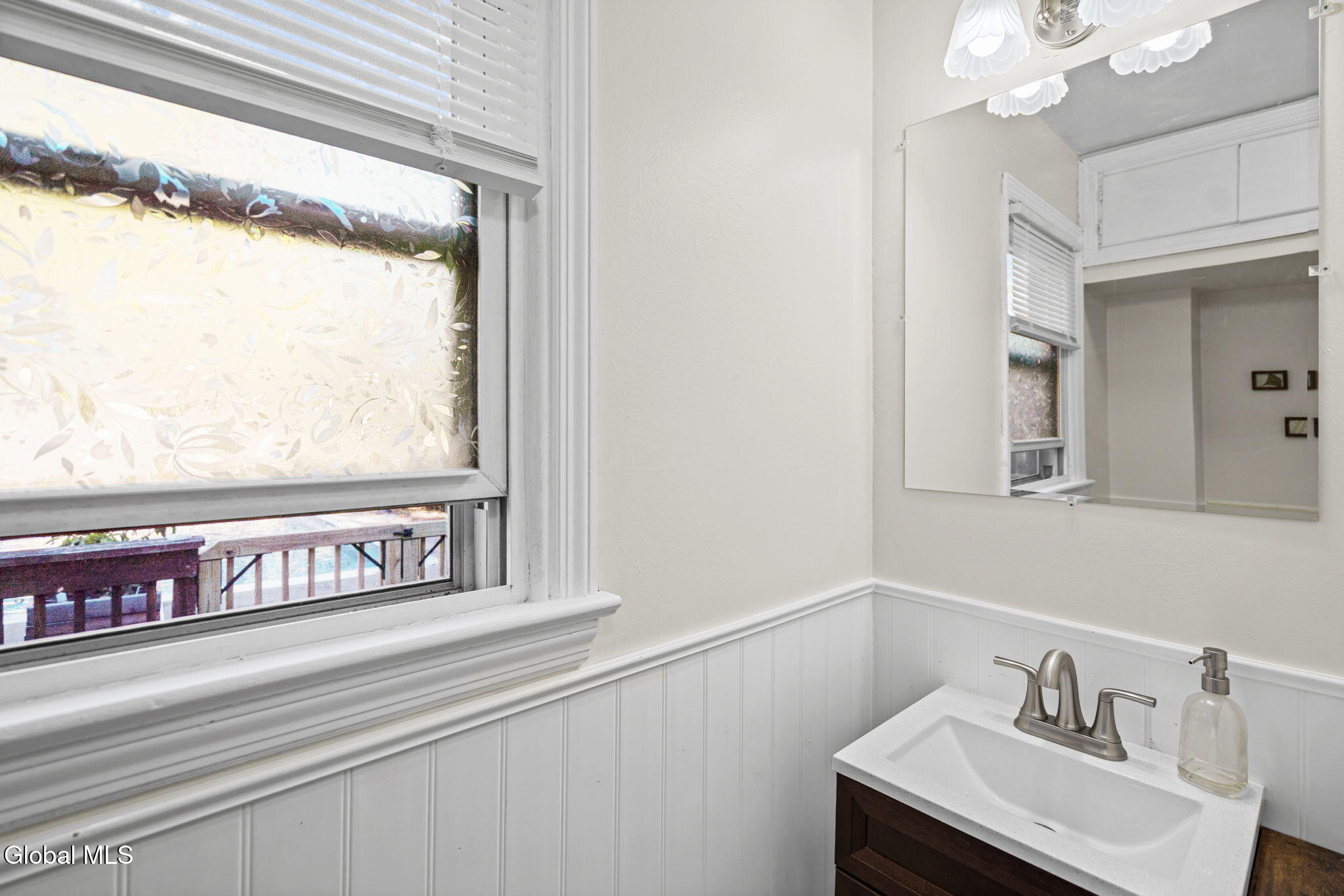 44 Braintree Street Albany NY 12205