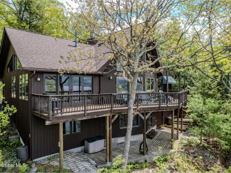 5569 Evergreen Shores Way Putnam Station NY 12861