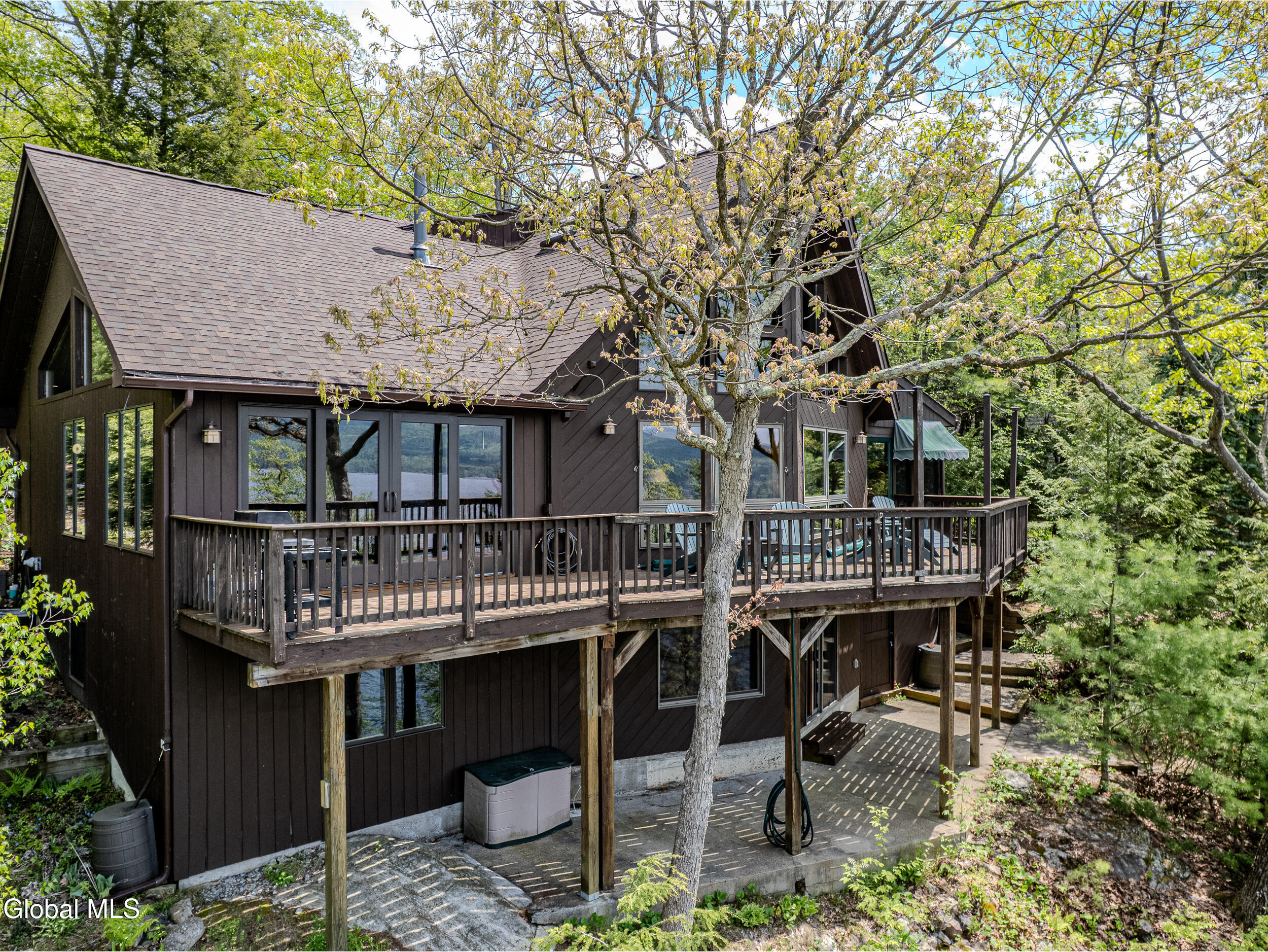 5569 Evergreen Shores Way Putnam Station NY 12861