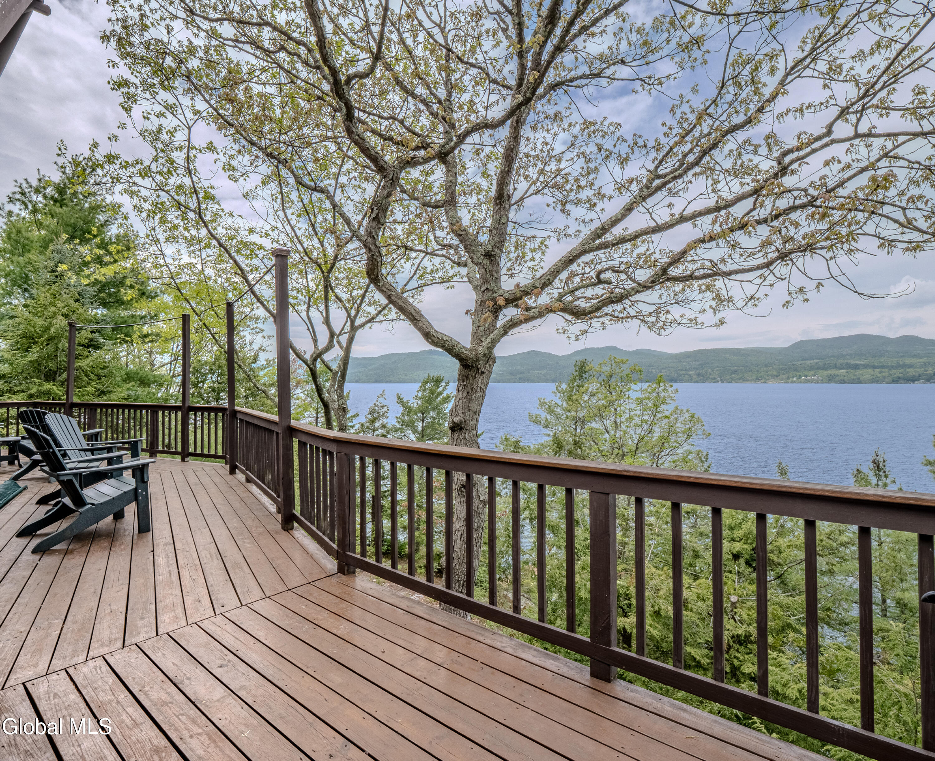 5569 Evergreen Shores Way Putnam Station NY 12861