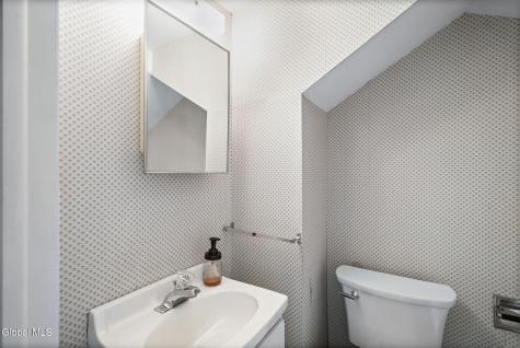 204 Kenwood Avenue Delmar NY 12054