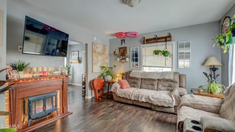 119 5th Avenue Gloversville NY 12078
