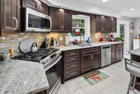 329 E Campbell Road Schenectady NY 12303