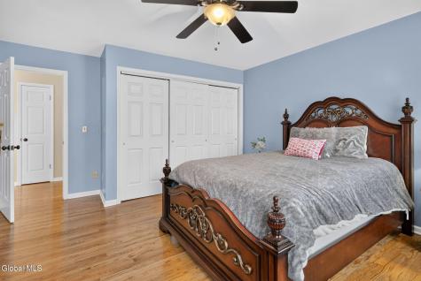 329 E Campbell Road Schenectady NY 12303