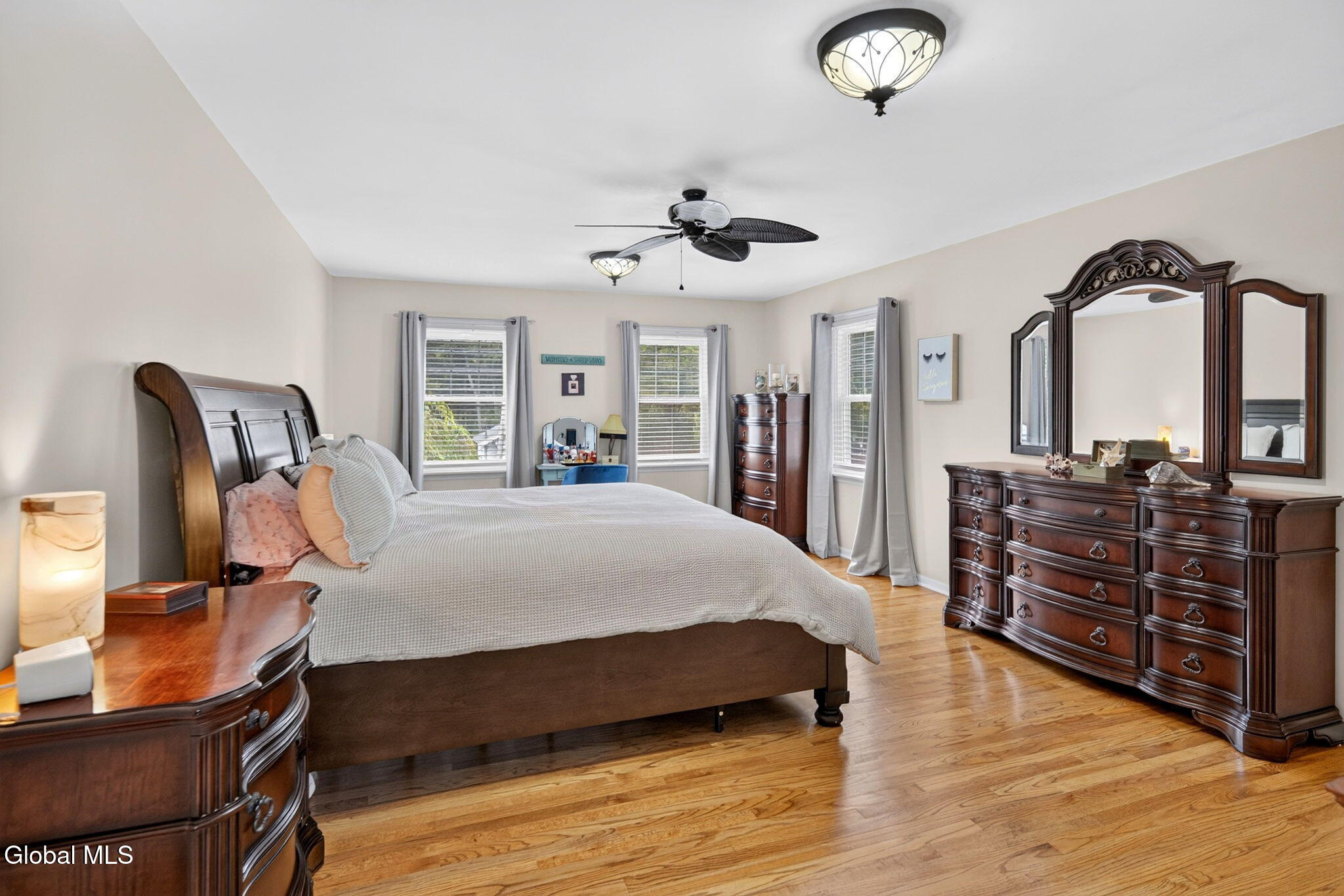 329 E Campbell Road Schenectady NY 12303