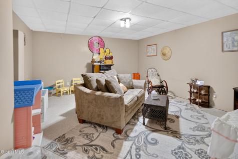 329 E Campbell Road Schenectady NY 12303