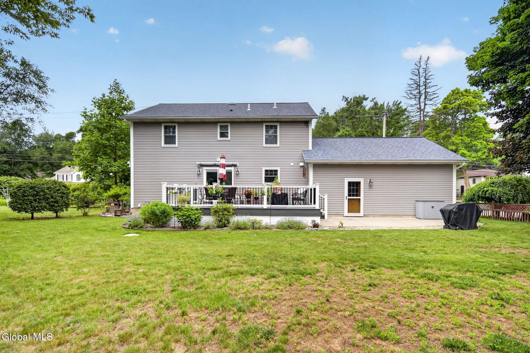 329 E Campbell Road Schenectady NY 12303