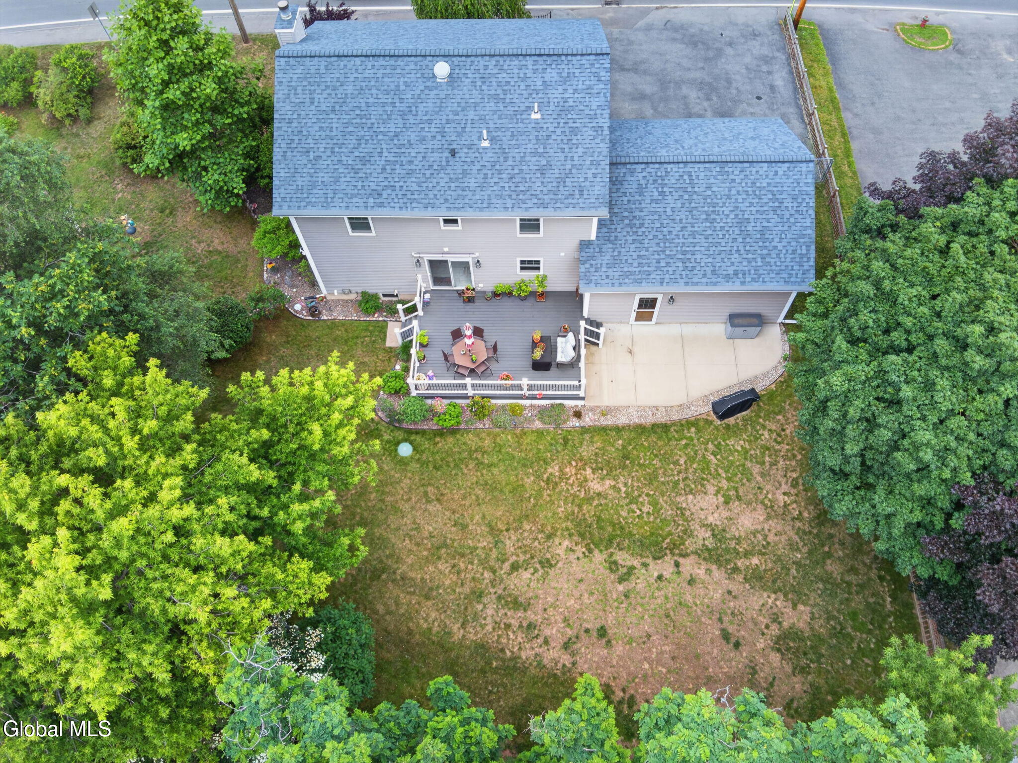 329 E Campbell Road Schenectady NY 12303