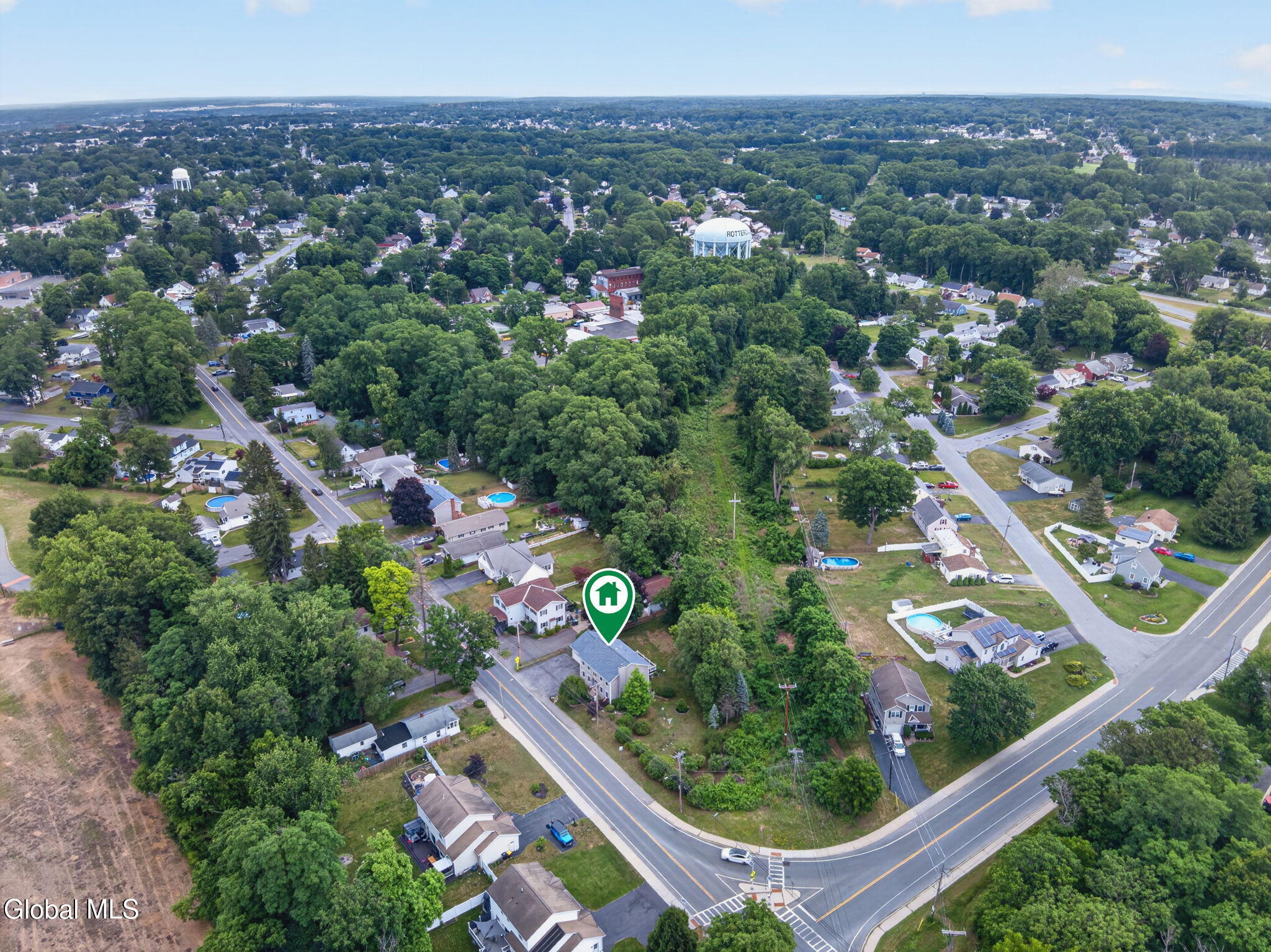 329 E Campbell Road Schenectady NY 12303