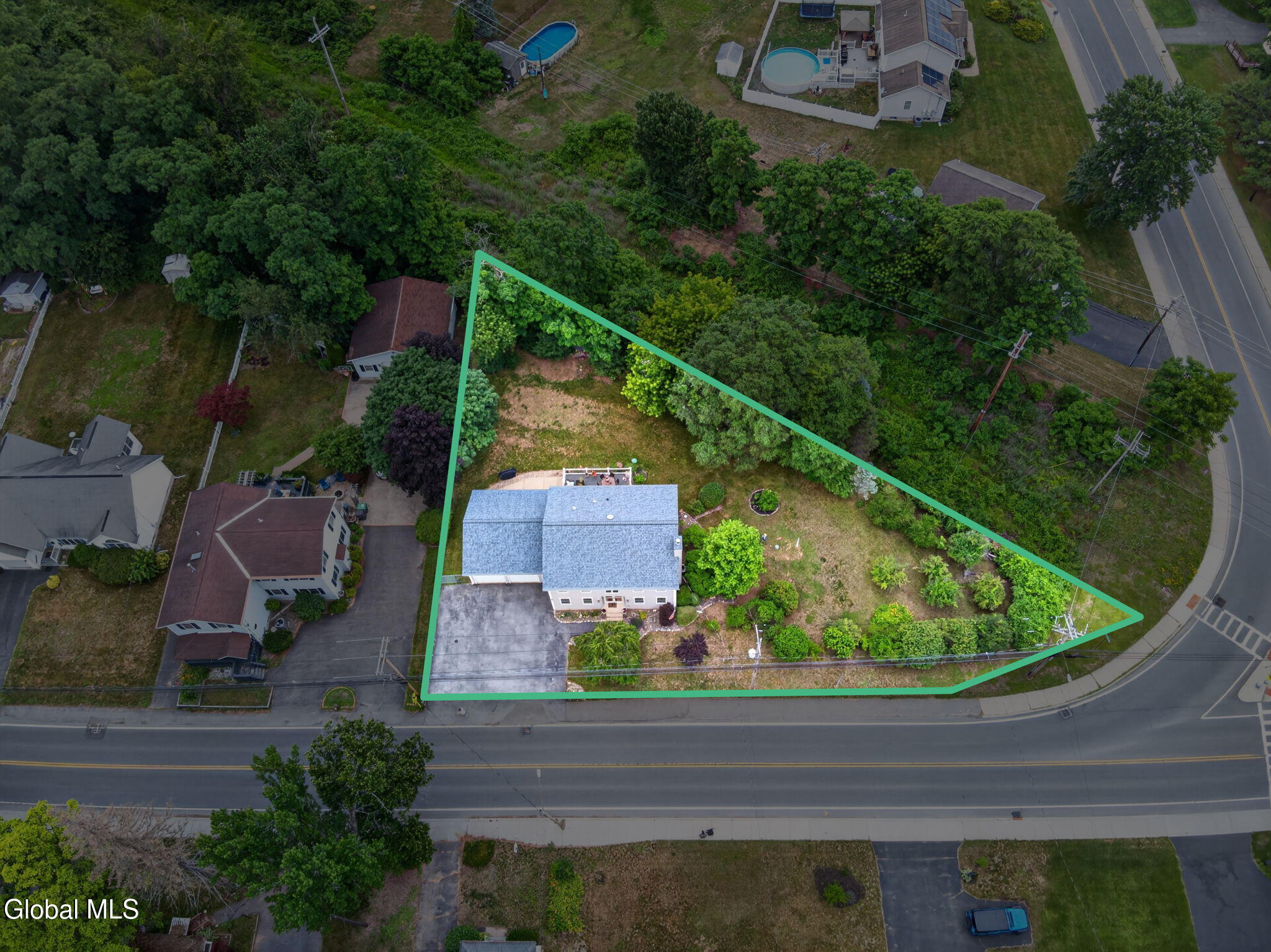 329 E Campbell Road Schenectady NY 12303