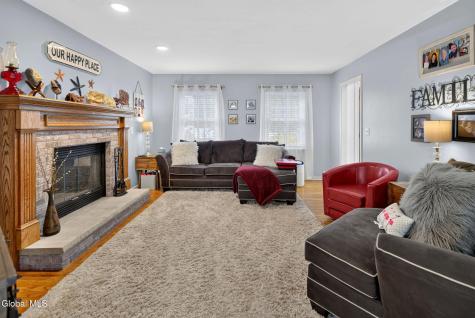 329 E Campbell Road Schenectady NY 12303