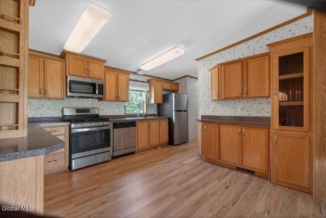 354 Hughes Road Amsterdam NY 12010