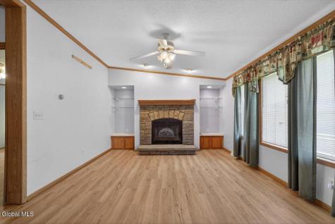 354 Hughes Road Amsterdam NY 12010