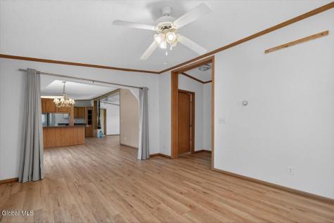 354 Hughes Road Amsterdam NY 12010