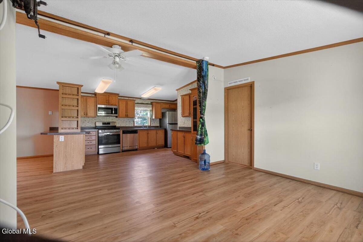 354 Hughes Road Amsterdam NY 12010