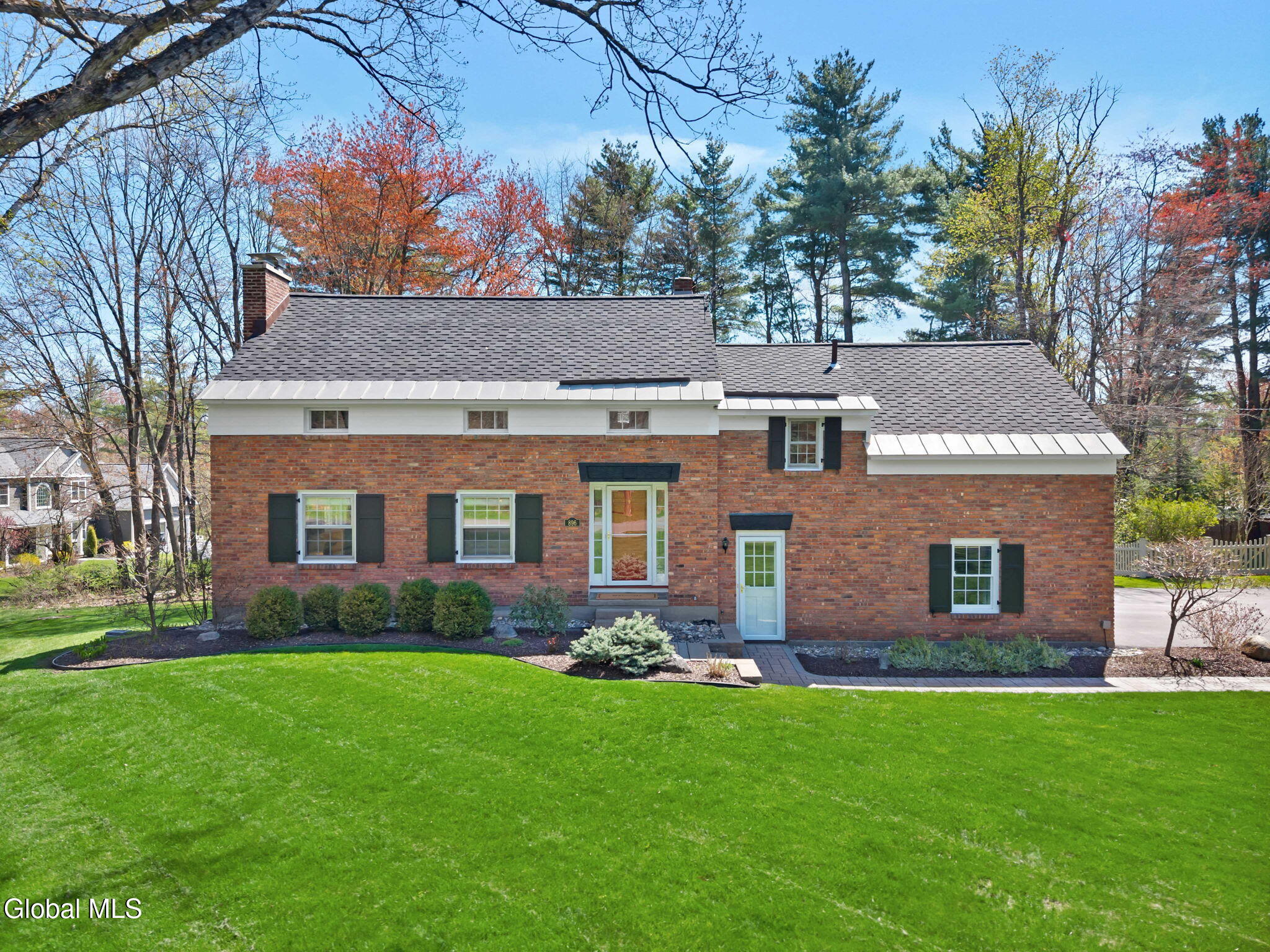 896 Randall Road Niskayuna NY 12309