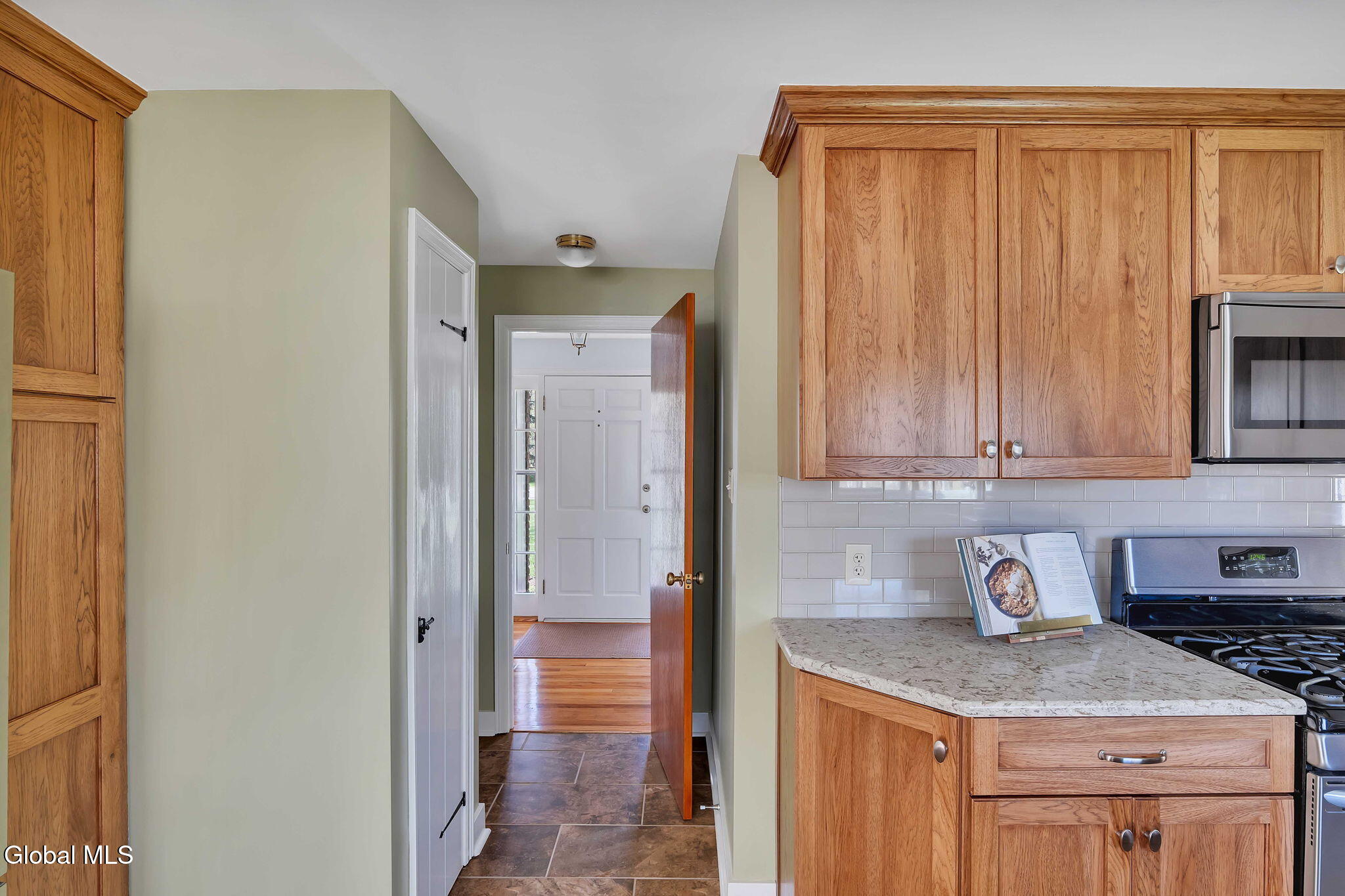 896 Randall Road Niskayuna NY 12309