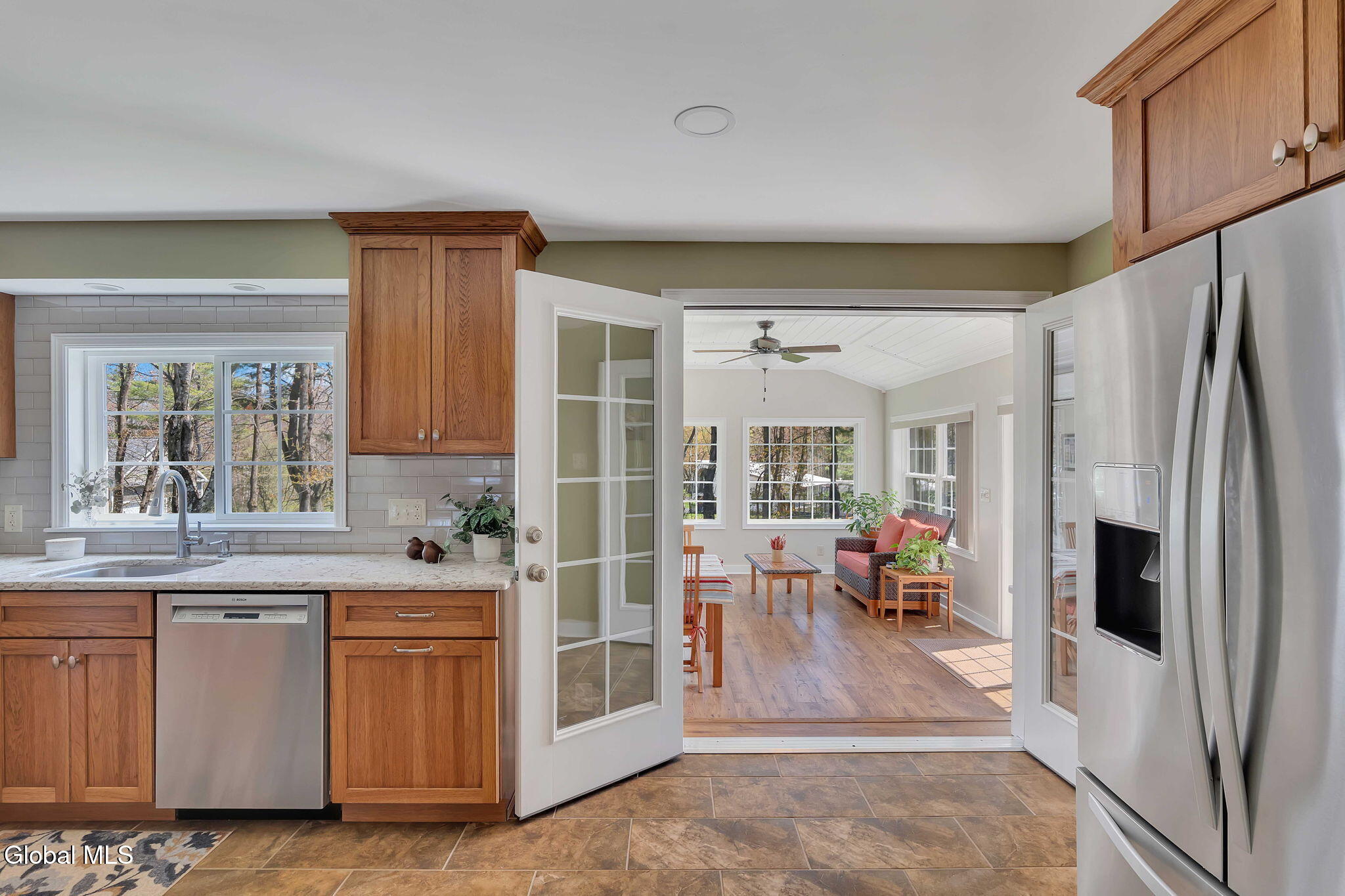 896 Randall Road Niskayuna NY 12309