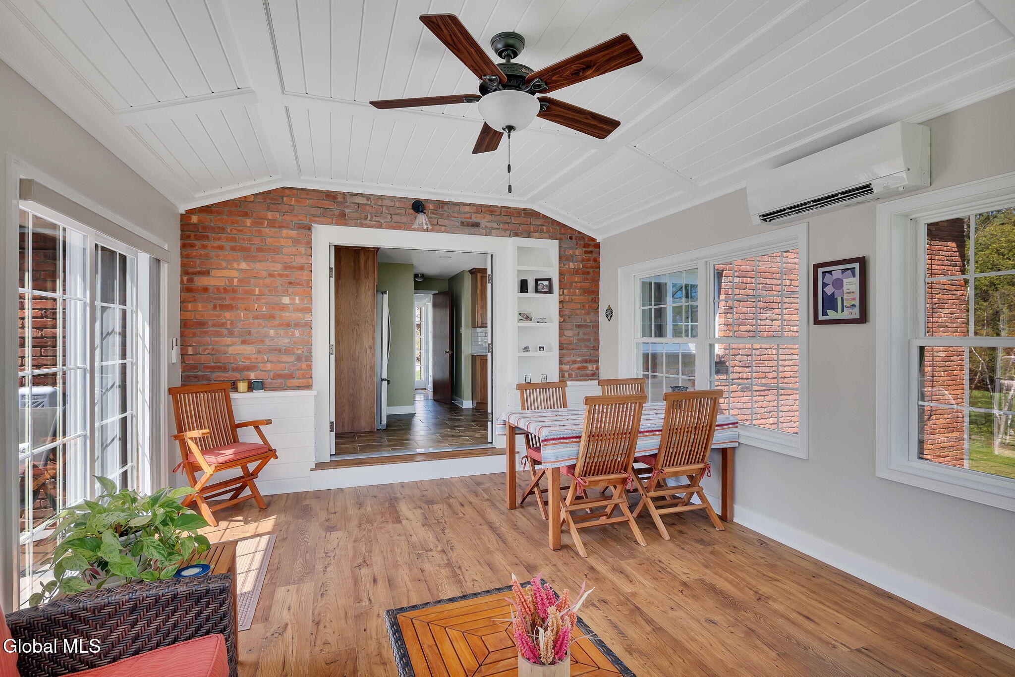 896 Randall Road Niskayuna NY 12309