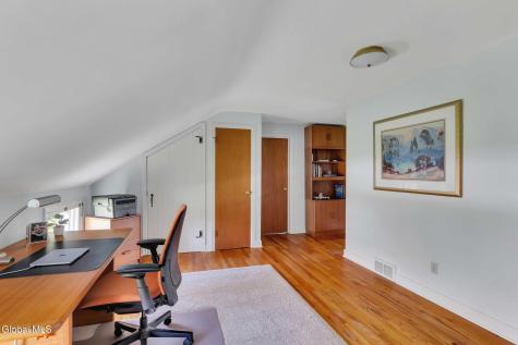 896 Randall Road Niskayuna NY 12309