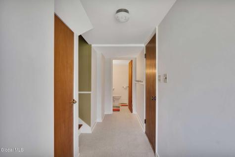 896 Randall Road Niskayuna NY 12309