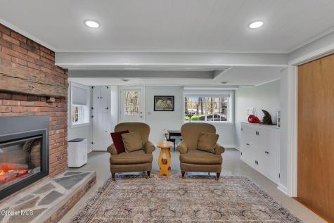 896 Randall Road Niskayuna NY 12309