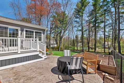 896 Randall Road Niskayuna NY 12309