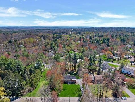 896 Randall Road Niskayuna NY 12309