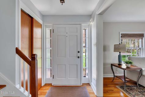 896 Randall Road Niskayuna NY 12309