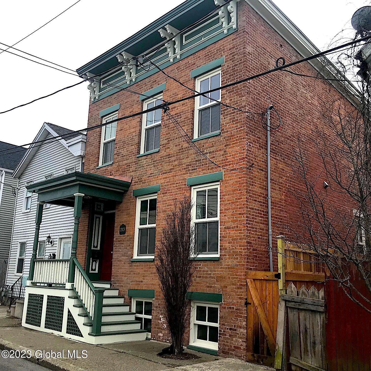 213 Robinson Street Hudson NY 12534