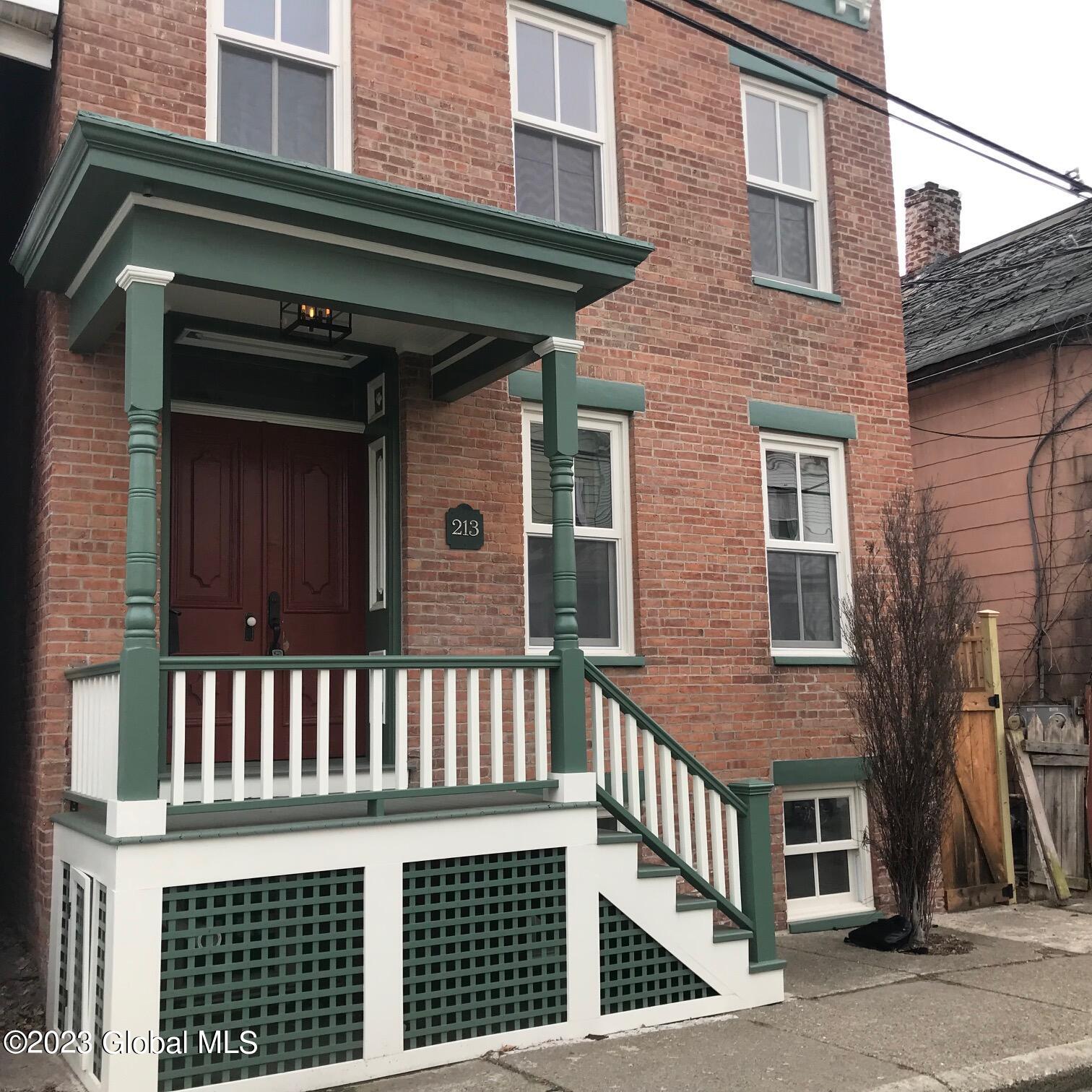 213 Robinson Street Hudson NY 12534