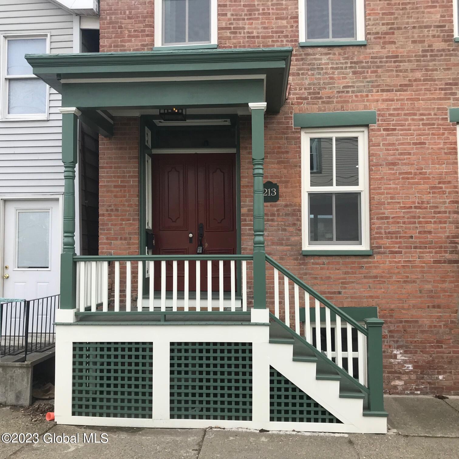 213 Robinson Street Hudson NY 12534