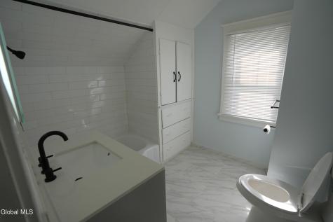 467 Locust Avenue Amsterdam NY 12010