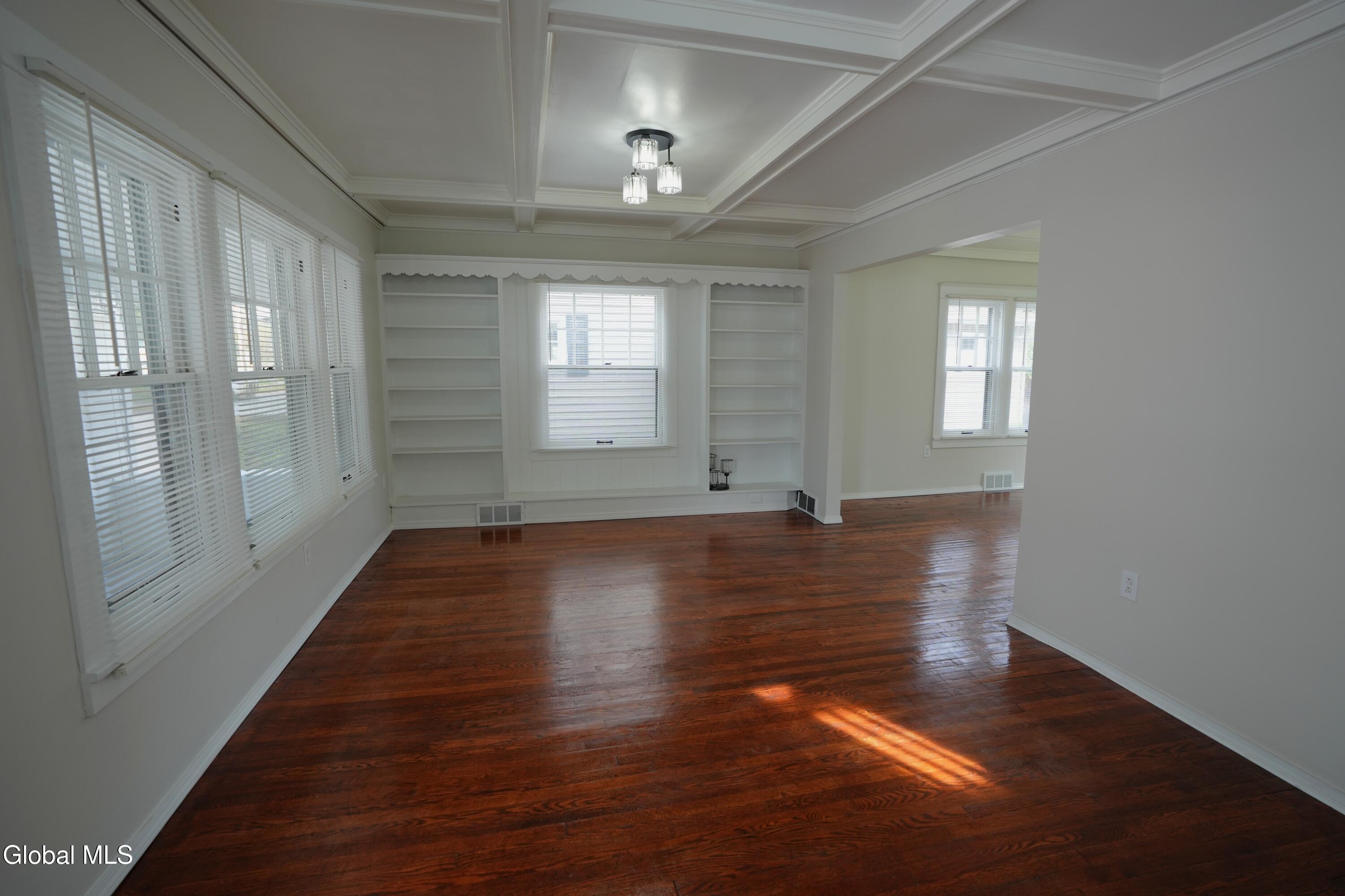 467 Locust Avenue Amsterdam NY 12010