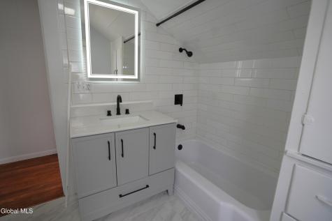 467 Locust Avenue Amsterdam NY 12010