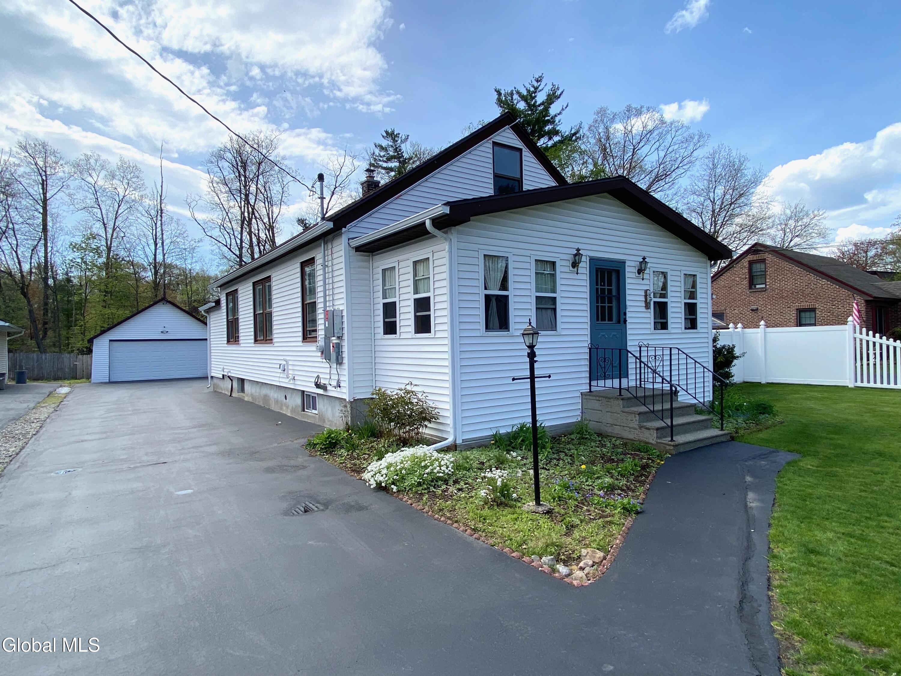 38 Van Heusen Street Albany NY 12205