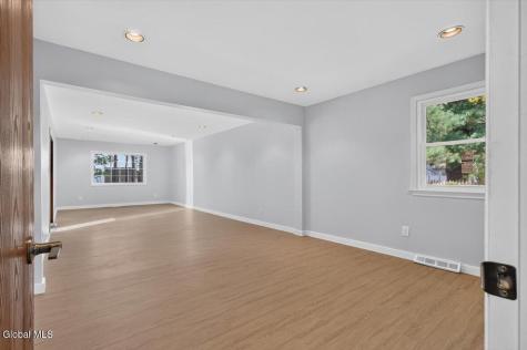 1 Kenmore Avenue Schenectady NY 12304