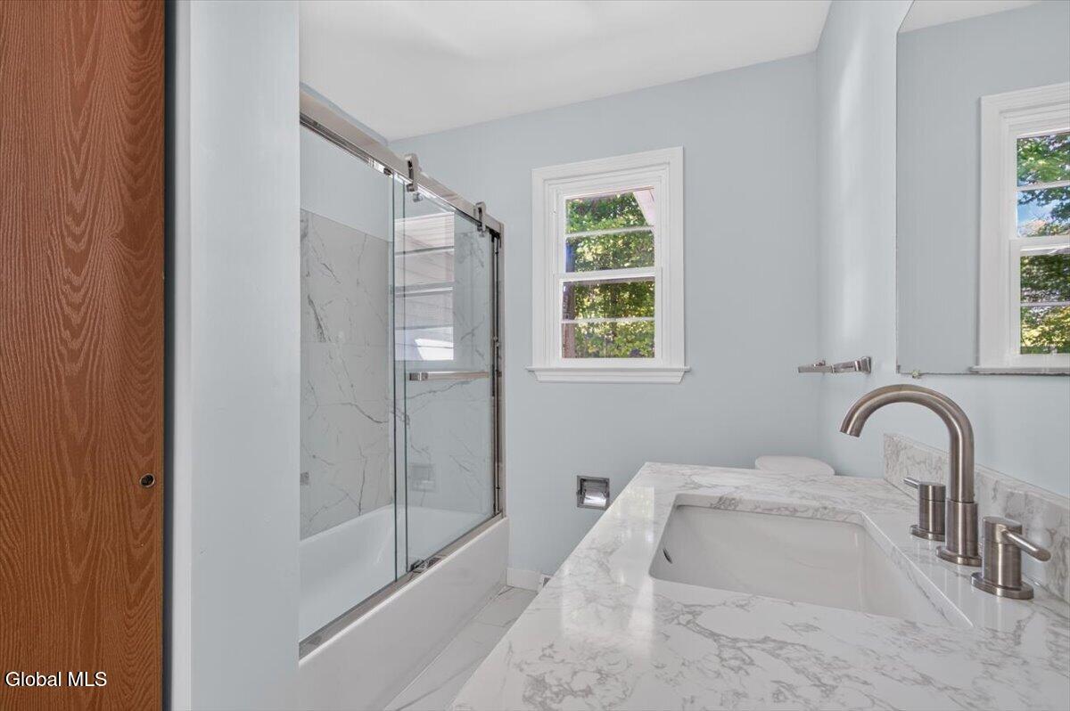 1 Kenmore Avenue Schenectady NY 12304
