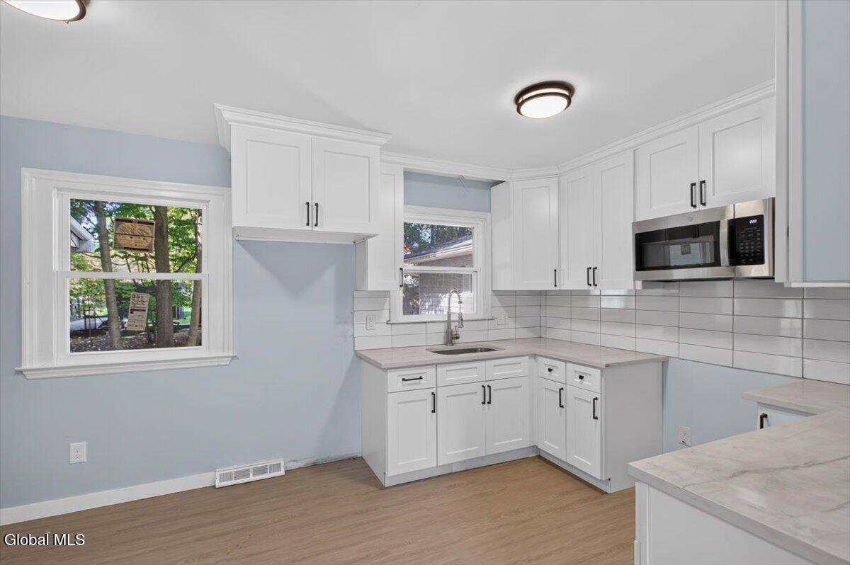 1 Kenmore Avenue Schenectady NY 12304