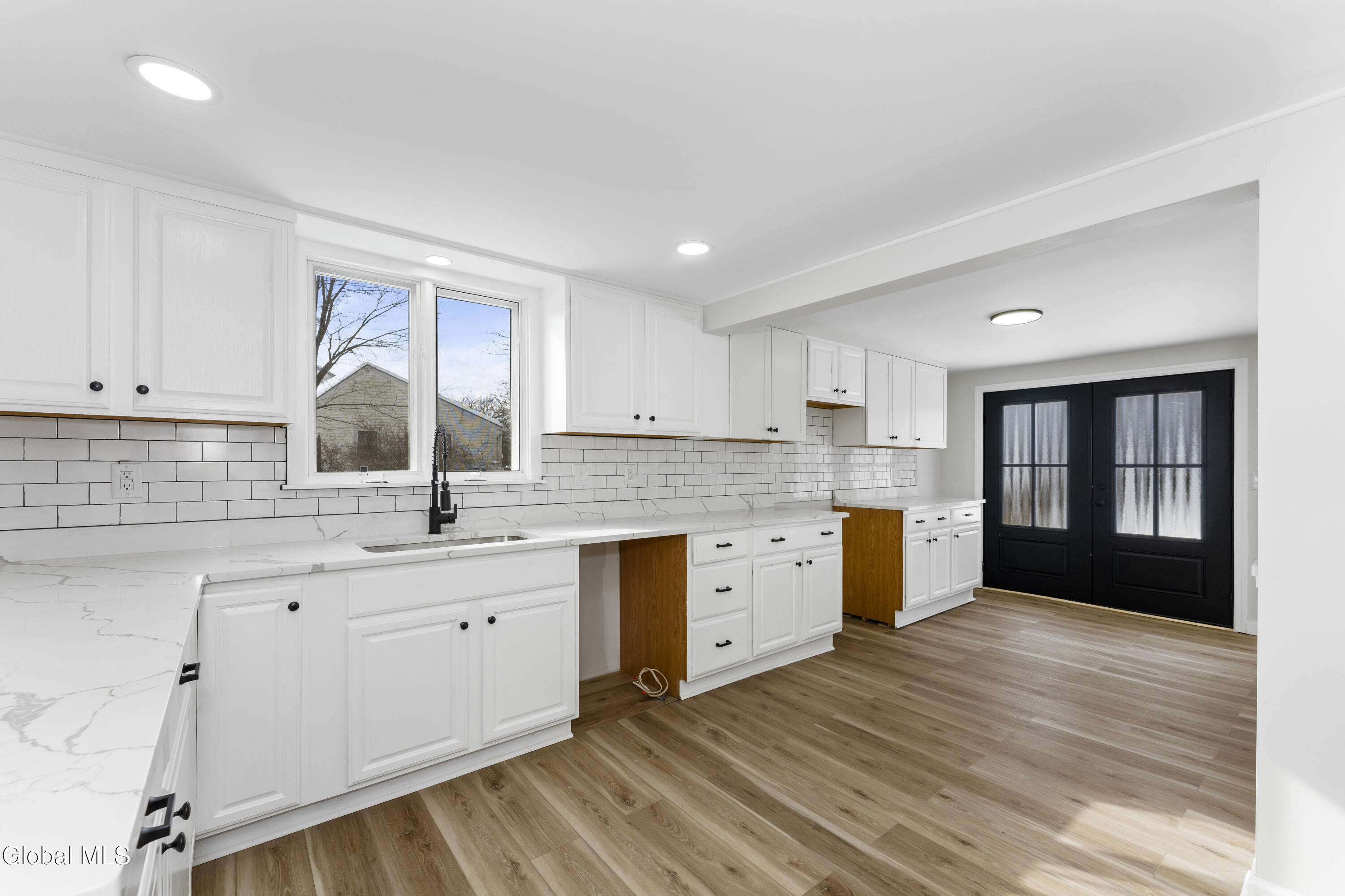 2221 Route 385 Athens NY 12015