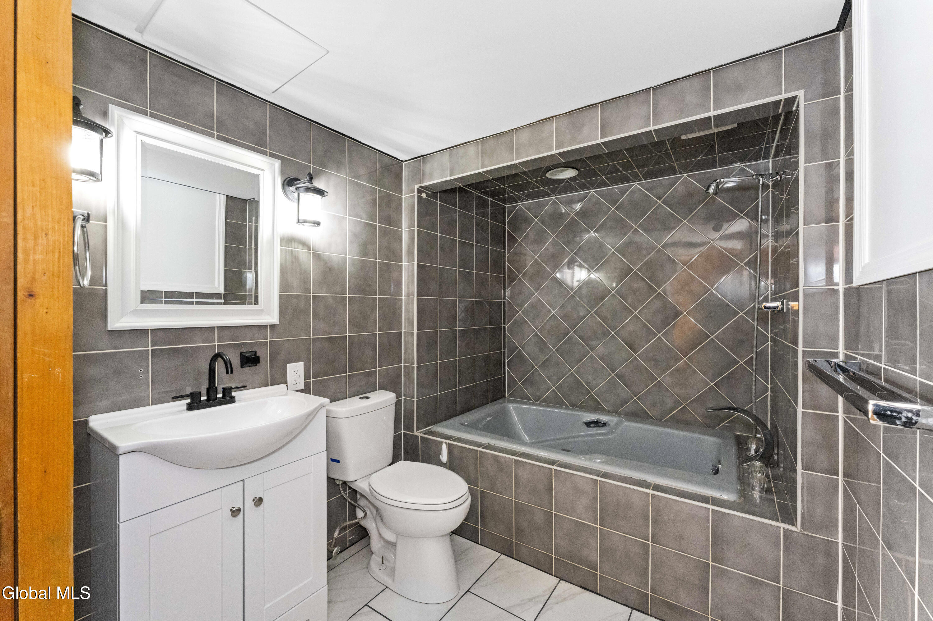 2221 Route 385 Athens NY 12015