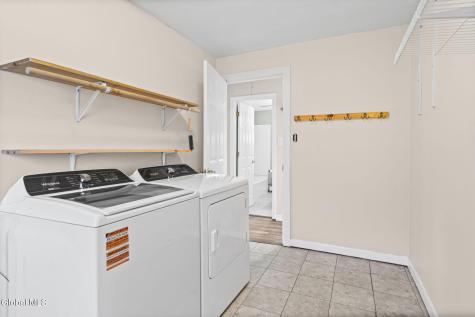 37 Jones Drive Schenectady NY 12309