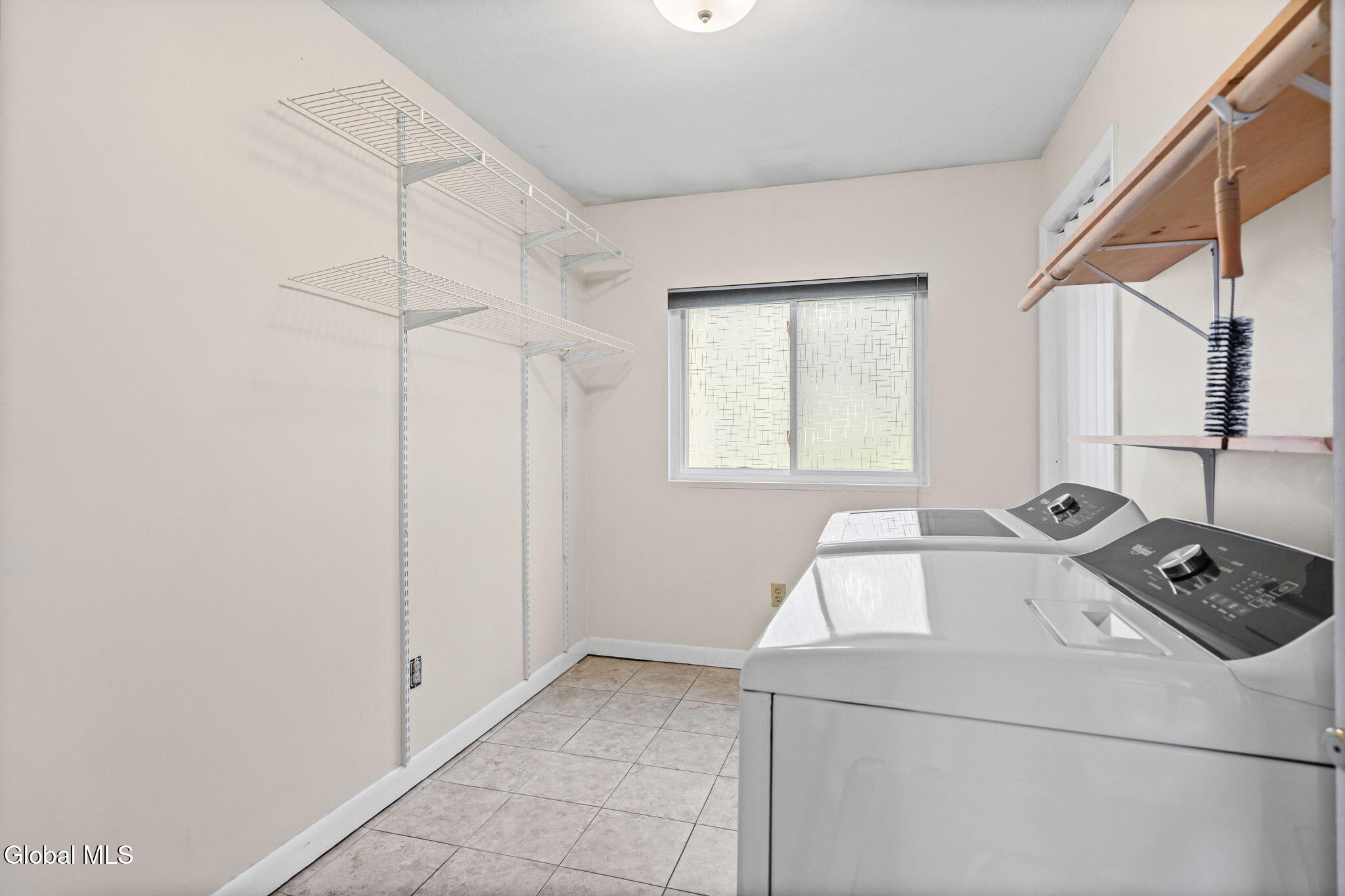 37 Jones Drive Schenectady NY 12309