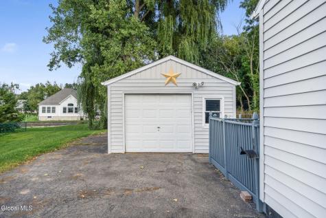 37 Jones Drive Schenectady NY 12309