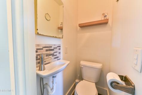 19 Albion Avenue Albany NY 12209