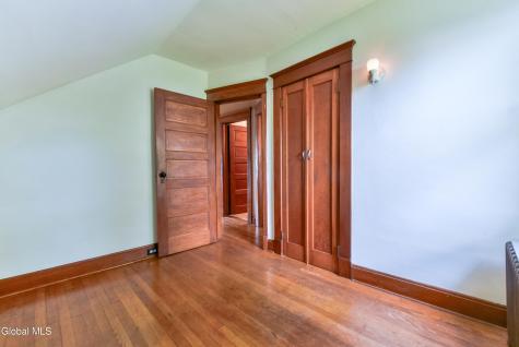 19 Albion Avenue Albany NY 12209