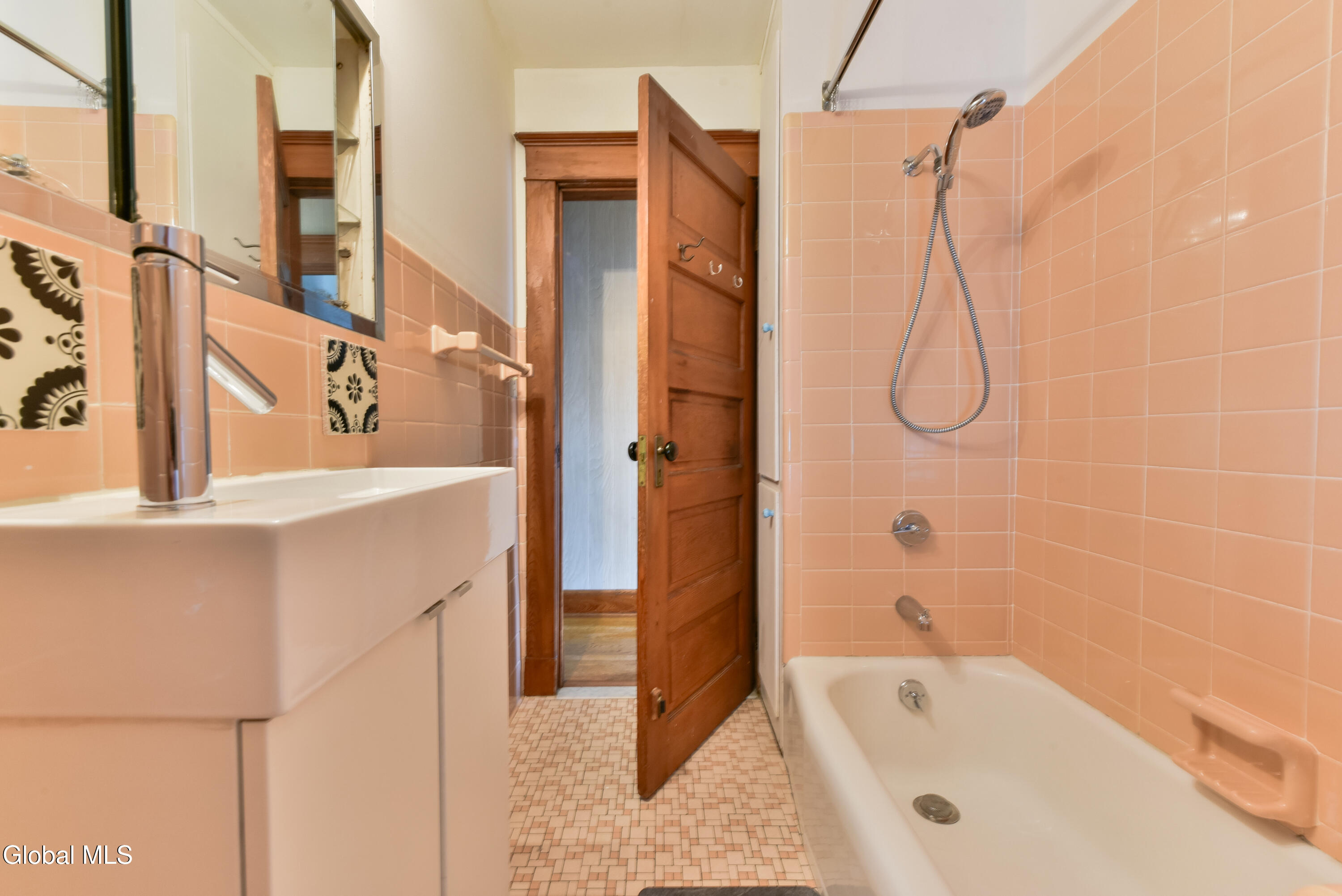 19 Albion Avenue Albany NY 12209