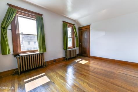 19 Albion Avenue Albany NY 12209