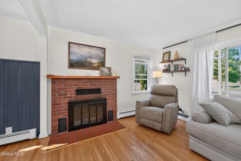 8 Gardner Road Wynantskill NY 12198